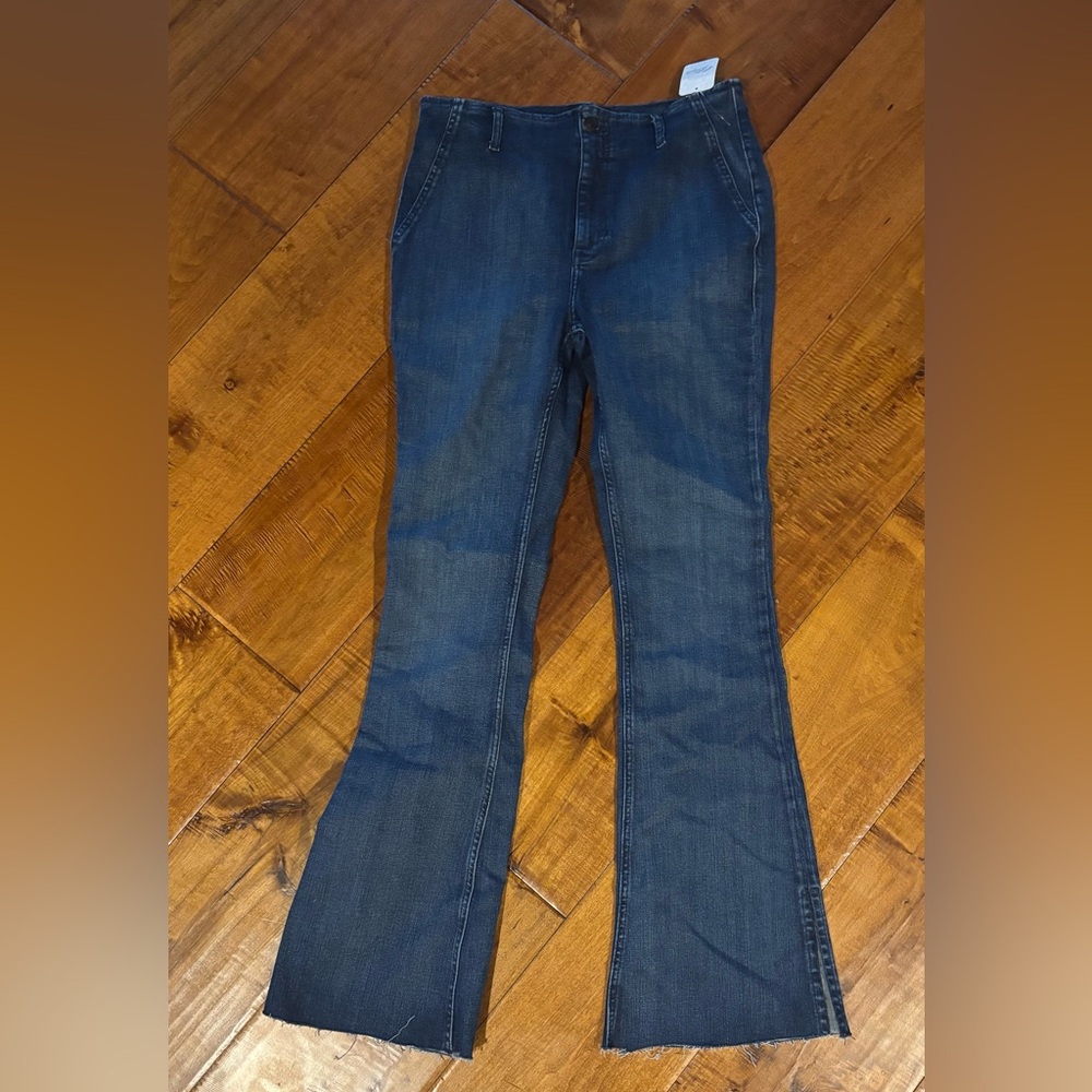 WE THE FREE level up jeans size 31